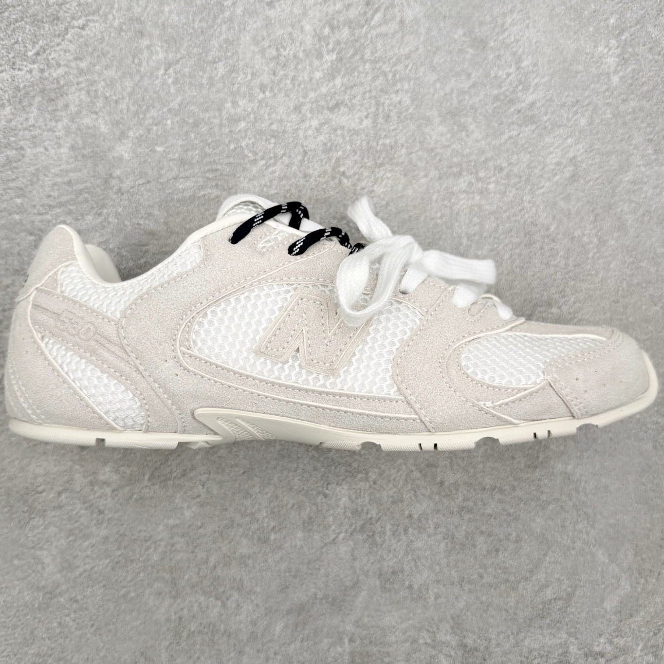 MiuMiu x New Balance NB530 SL 缪缪联名系列低帮经典复古休闲运动鞋 近几年运