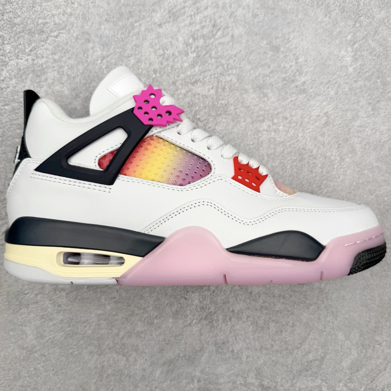 Air Jordan AJ4 “Comic”漫画白粉 货号：IO2362-100 原厂头层皮料 全新升级