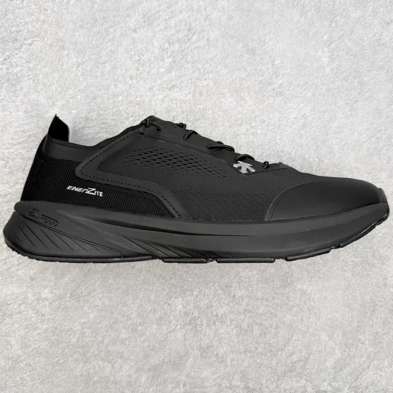 ＃HP 迪桑特DESCENTE RUNNING系列 Z-FOAM缓震透气轻便 跑步鞋 男款 DESCEN