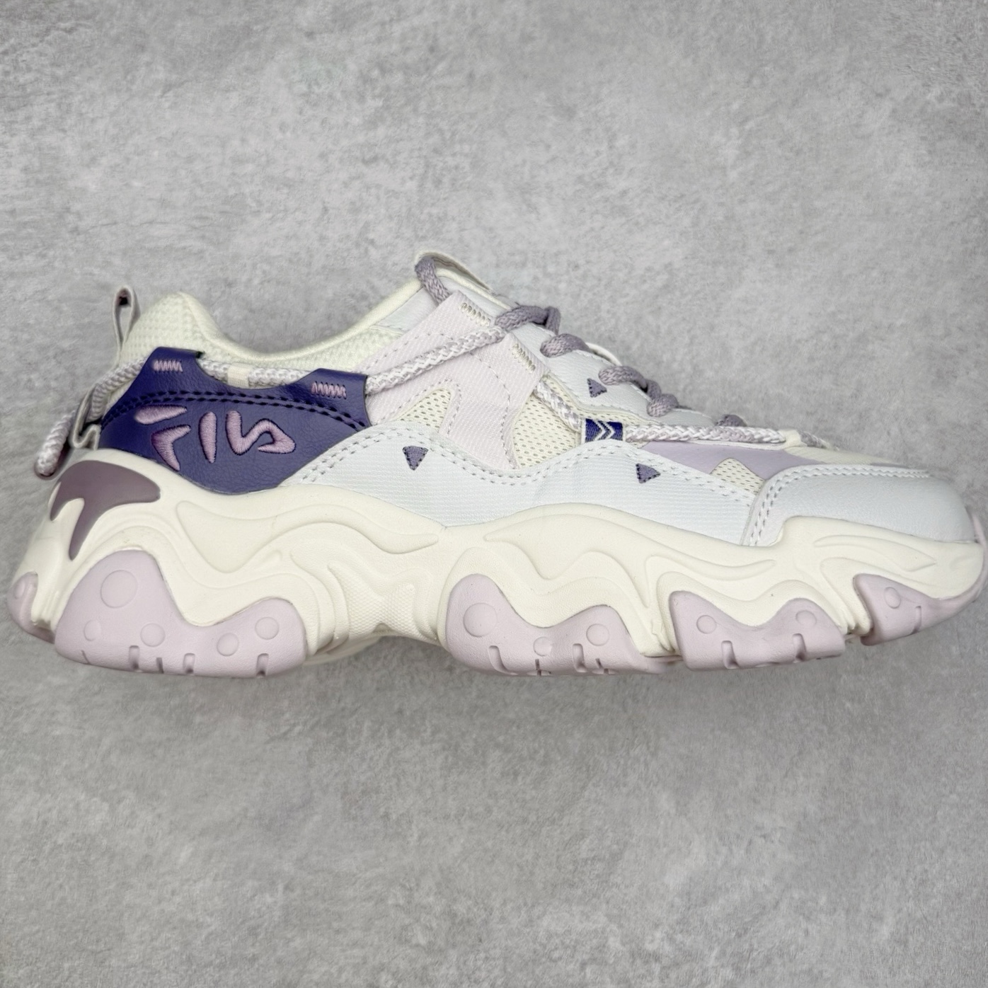 FILA FLUID 5 斐乐猫爪五代百搭低帮复古老爹风潮流休闲运动慢跑鞋 自老爹鞋开始流行于街头 FI