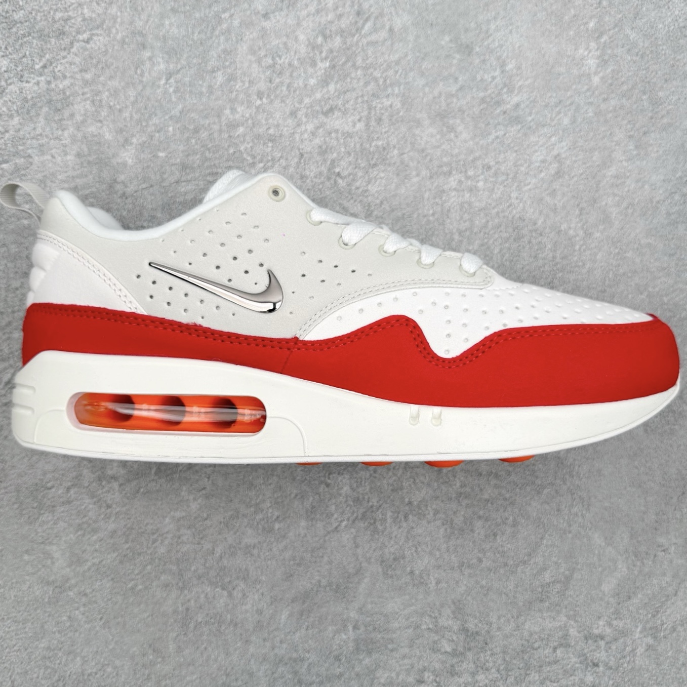 NK Air Max 1 初代复古气垫慢跑鞋 由Tinker Hatfeld和Mark Parker在1