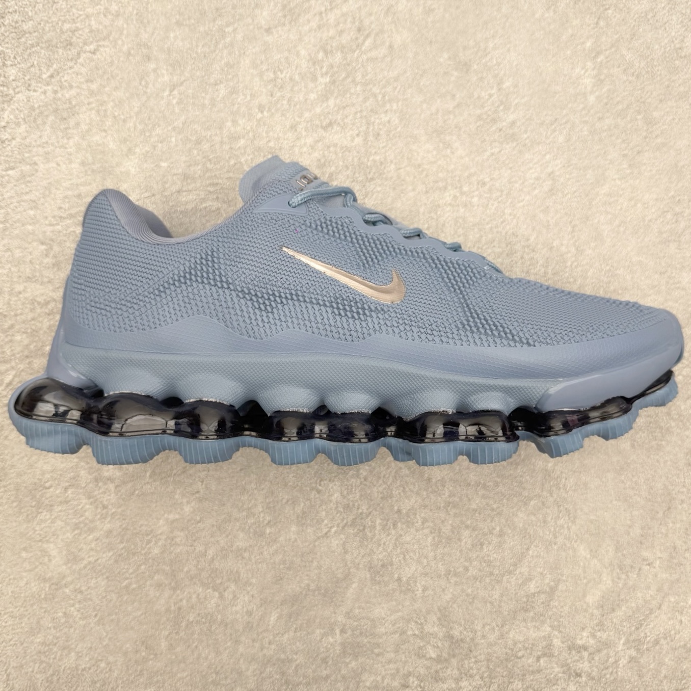 NK AIR LIQUID MAX 2026S 毒箭蛙新款气垫跑步鞋 Liquid Max 传承四十年 