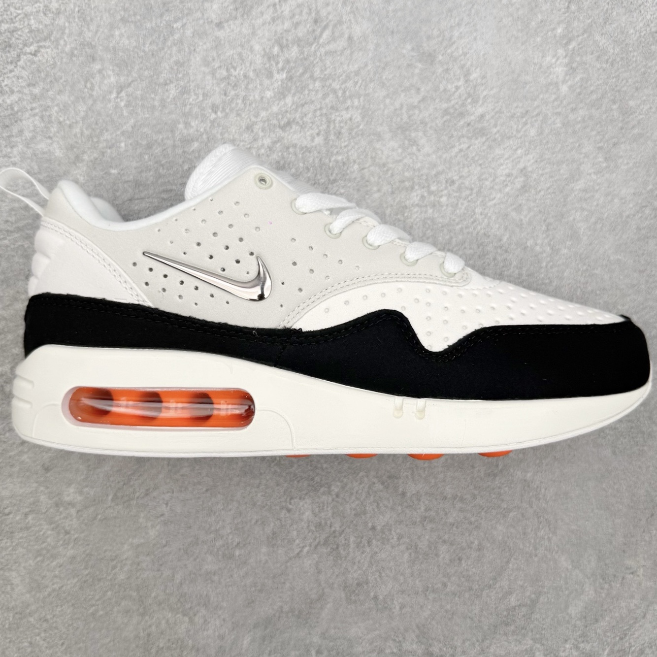 NK Air Max 1 初代复古气垫慢跑鞋 由Tinker Hatfeld和Mark Parker在1