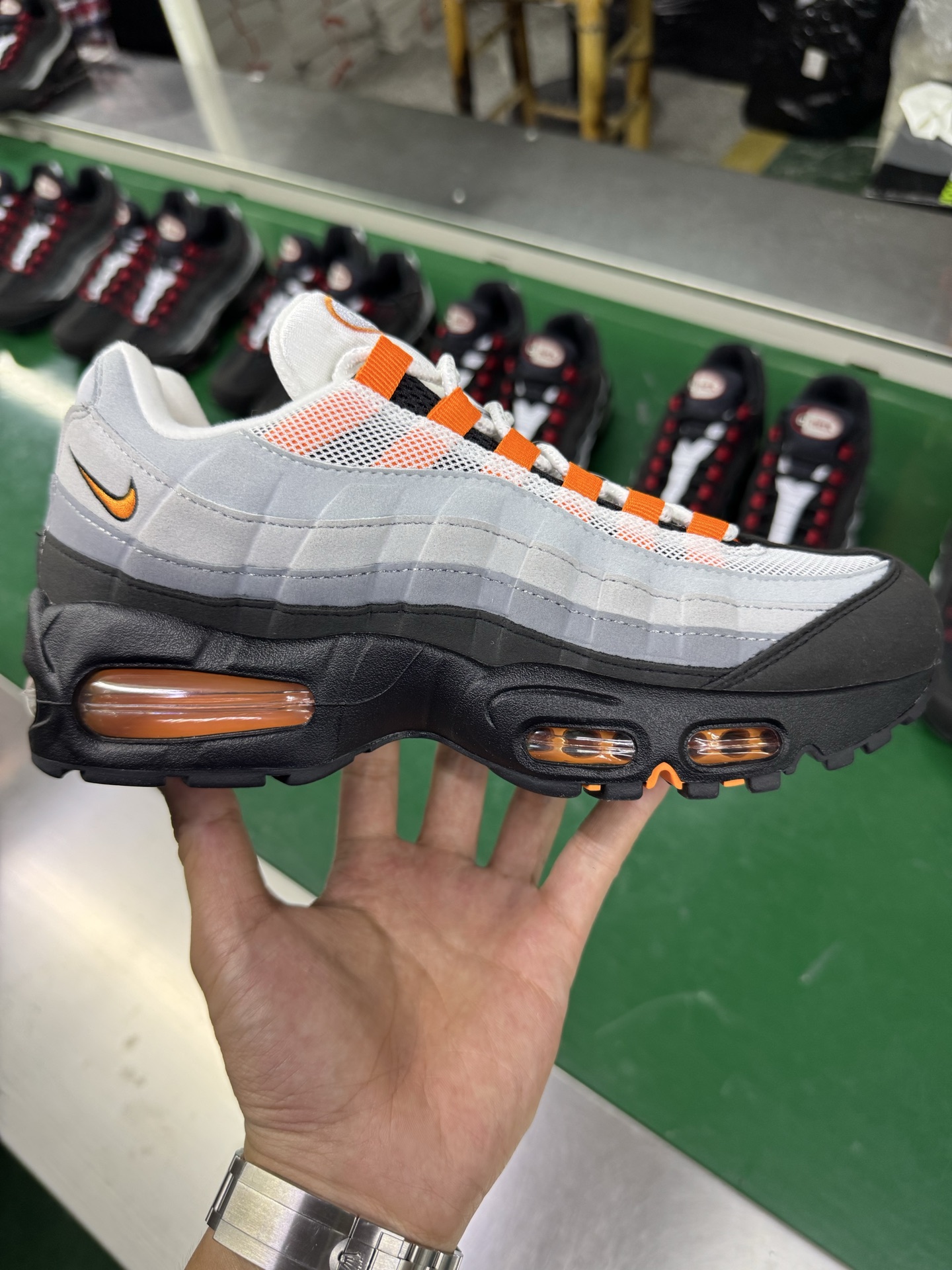 ＃SF外贸特供 NK Air Max 95 OG 舒适百搭耐磨低帮气垫休闲跑步鞋 男女同款 灰黑橙 HM