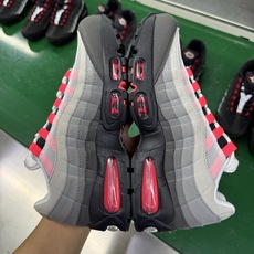 #SF外贸特供 NK Air Max 95 OG 舒适百搭耐磨低帮气垫休闲跑步鞋 男女同款 灰黑红 HM #SF外贸特供 NK Air Max 95 OG 舒适百搭耐磨低帮气垫休闲跑步鞋 男女同款 灰黑红 HM