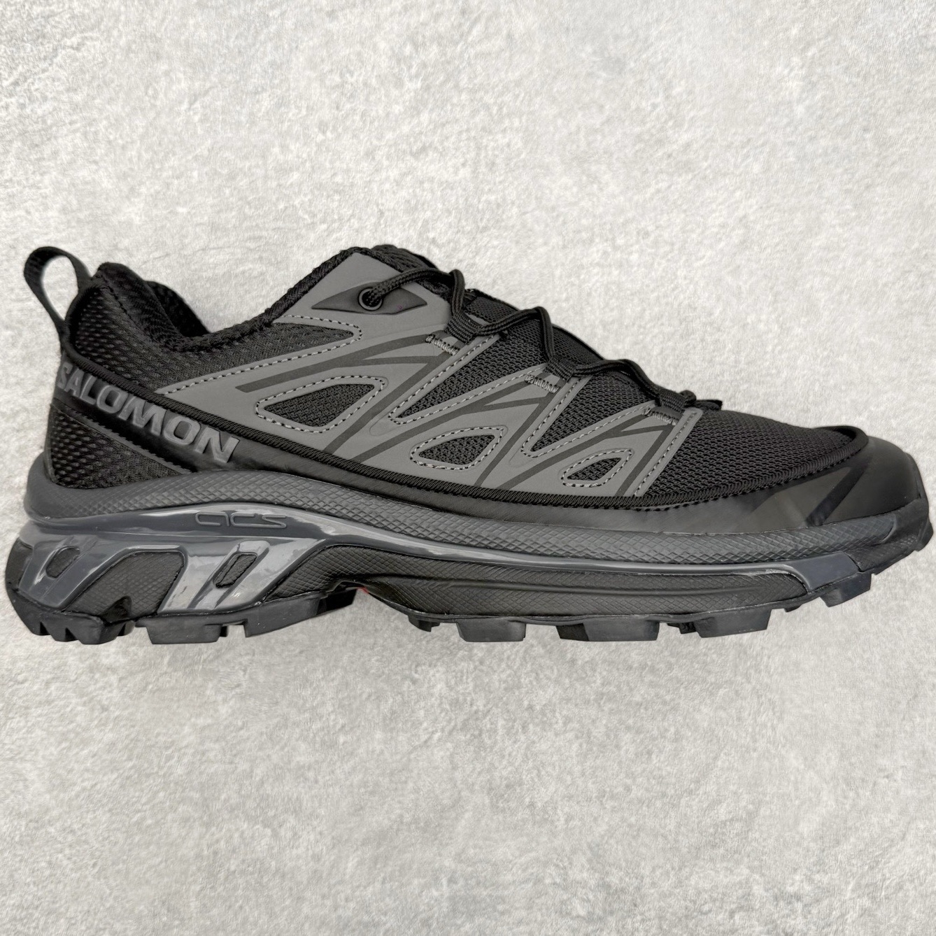 ＃纯原福利‼️Salomon 萨洛蒙 XT-6 复古机能户外跑鞋 这双XT-6 鞋面以锯齿状的包裹系统呈