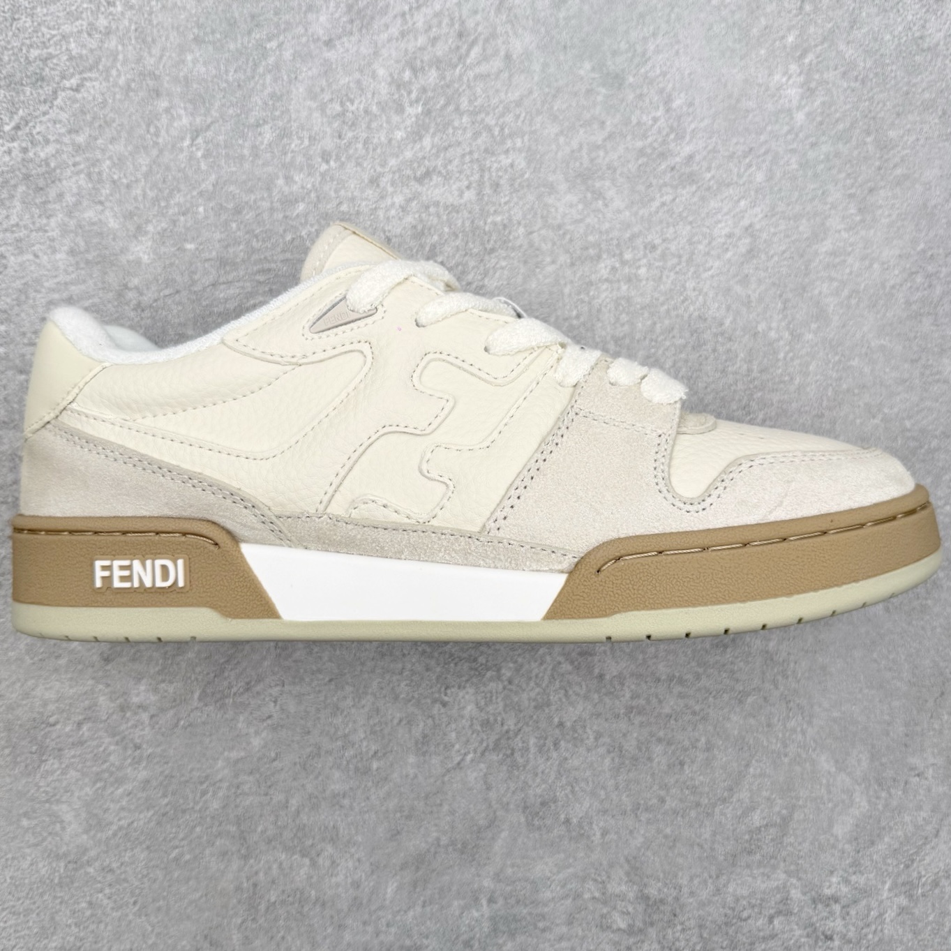 ＃TG FENDI 芬迪 Match sneaters低帮运动鞋 独家定制 选用优质材料，精细制作。经典