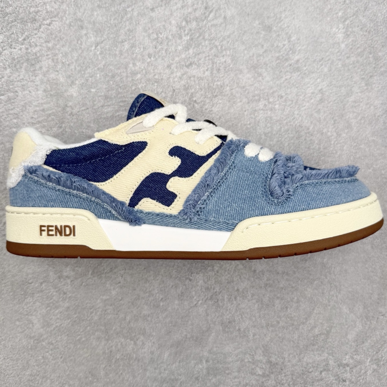 ＃TG FENDI 芬迪 Match sneaters低帮运动鞋 独家定制 选用优质材料，精细制作。经典