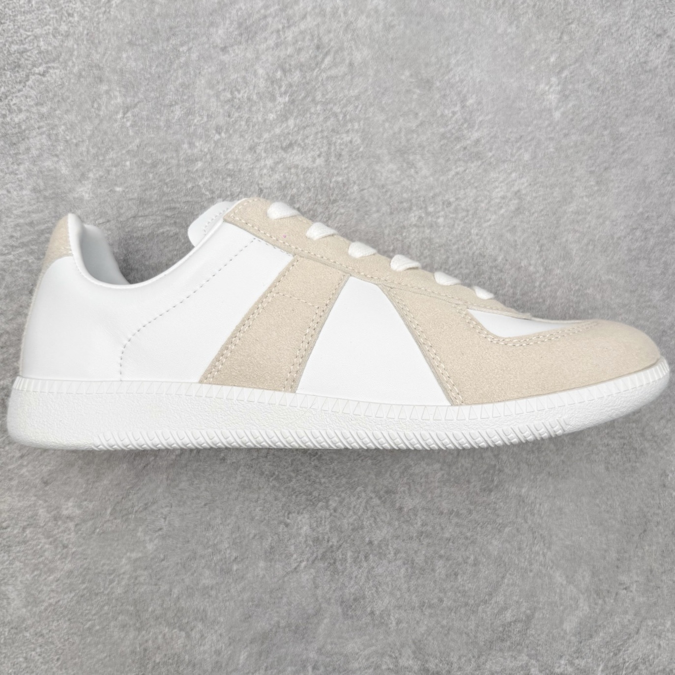 ＃TG Maison Margiela Calfskin Replica 马吉拉复古低帮时尚德训鞋 上万