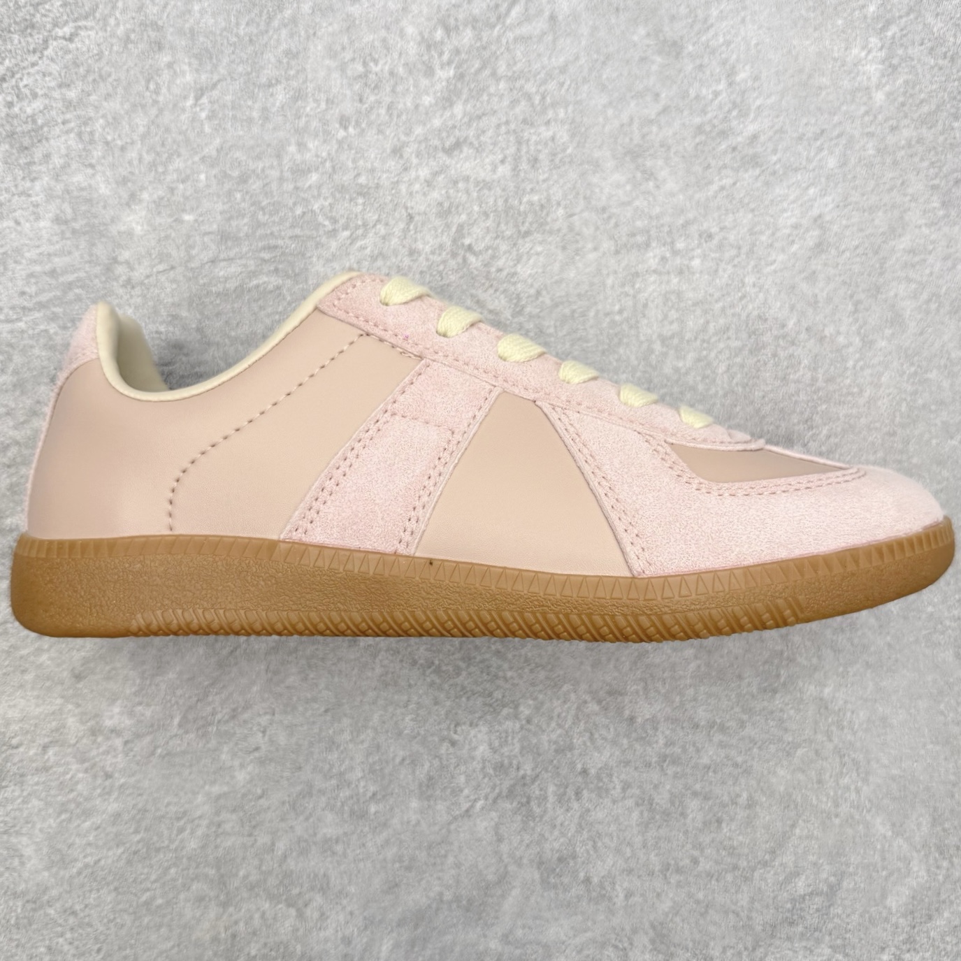 ＃TG Maison Margiela Calfskin Replica 马吉拉复古低帮时尚德训鞋 上万