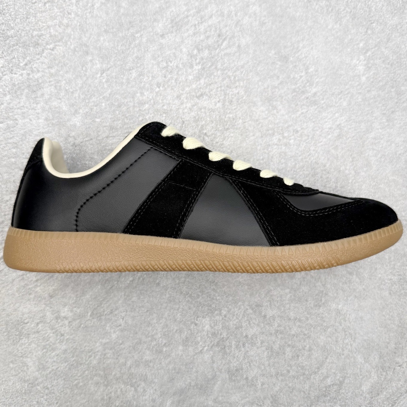 ＃TG Maison Margiela Calfskin Replica 马吉拉复古低帮时尚德训鞋 上万