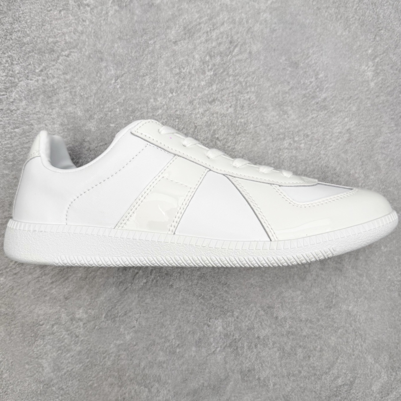＃TG Maison Margiela Calfskin Replica 马吉拉复古低帮时尚德训鞋 上万