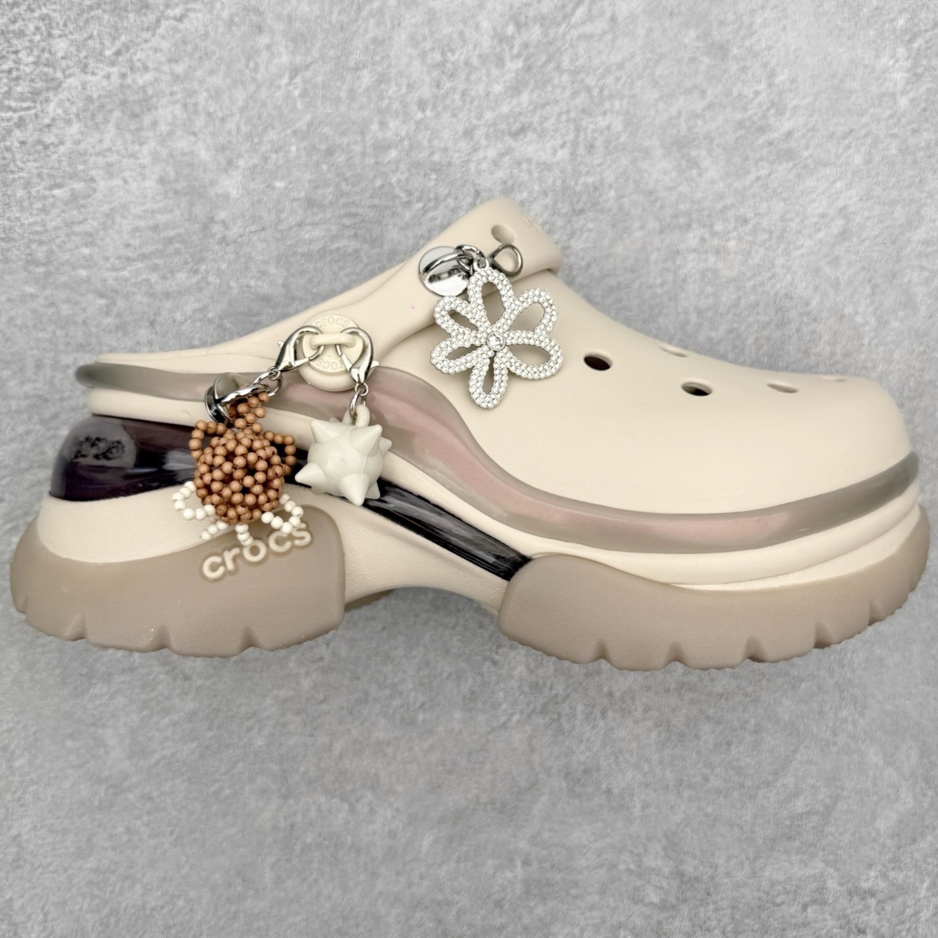 ＃DG莞产 Crocs卡骆驰 Super Bae 小海豚百搭休闲外穿透气洞洞鞋 超强LiteRide科技