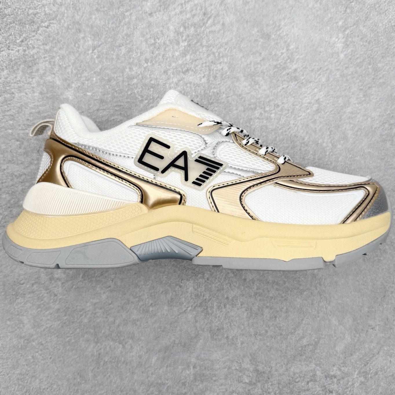 EMPORIO ARMANI阿玛尼 EA7 橡胶皮革圆头系带低帮生活休闲鞋 安普里奥•阿玛尼（Empor