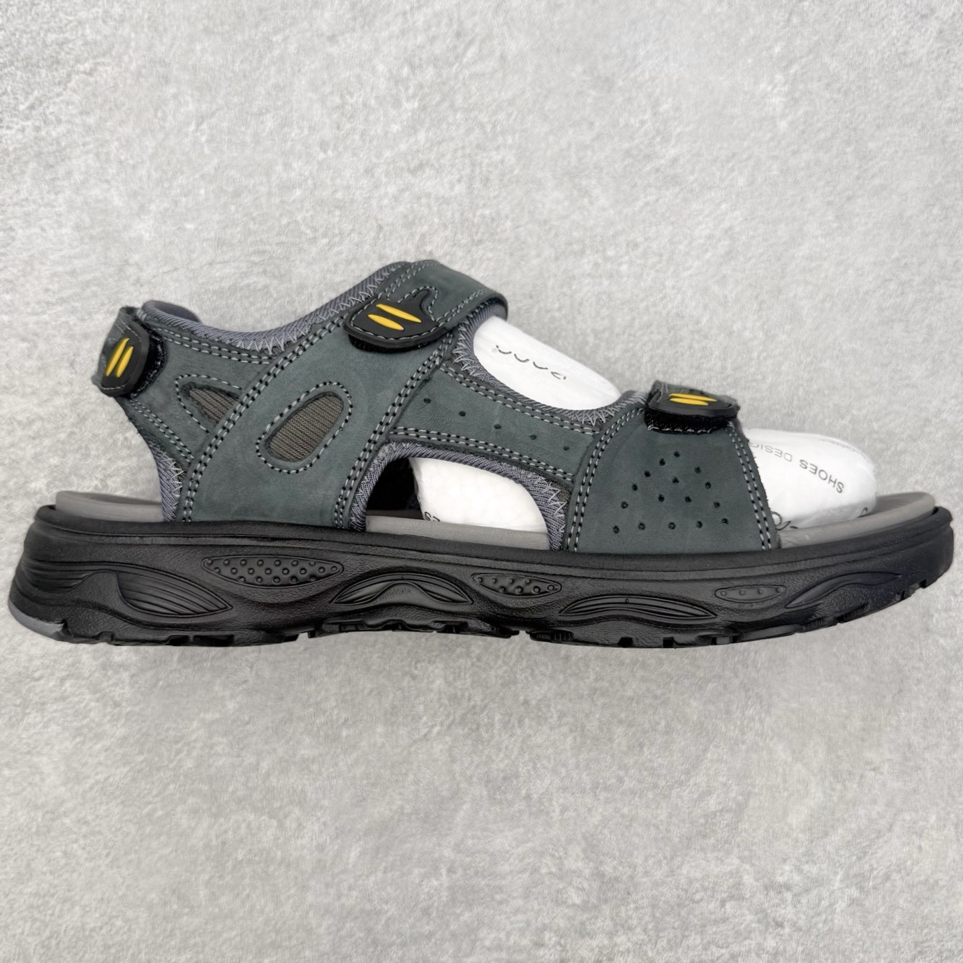 ecco爱步 BIOM LITE W 25秋舒适百搭时尚气质低帮生活休闲鞋凉鞋 ECCO以三大核心特征为