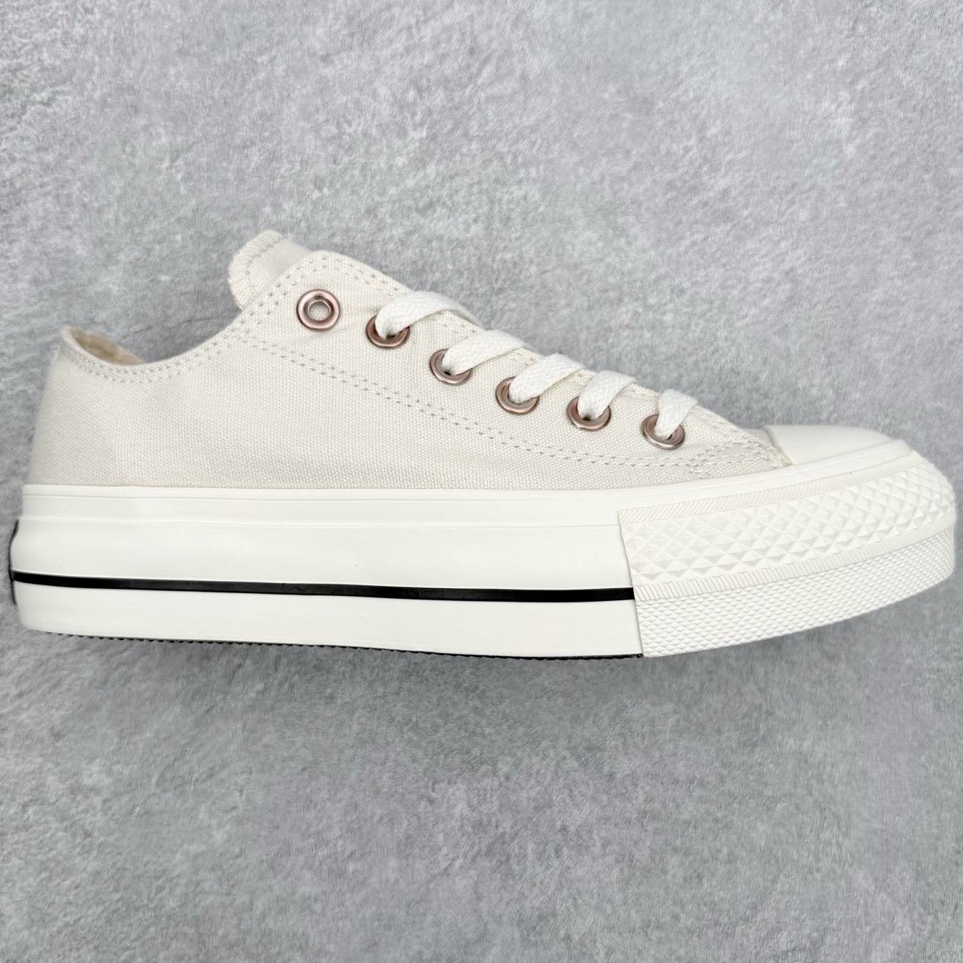 Converse All Star PLTSLogoDubrae PG OX 日系厚底帆布鞋采用高密透气