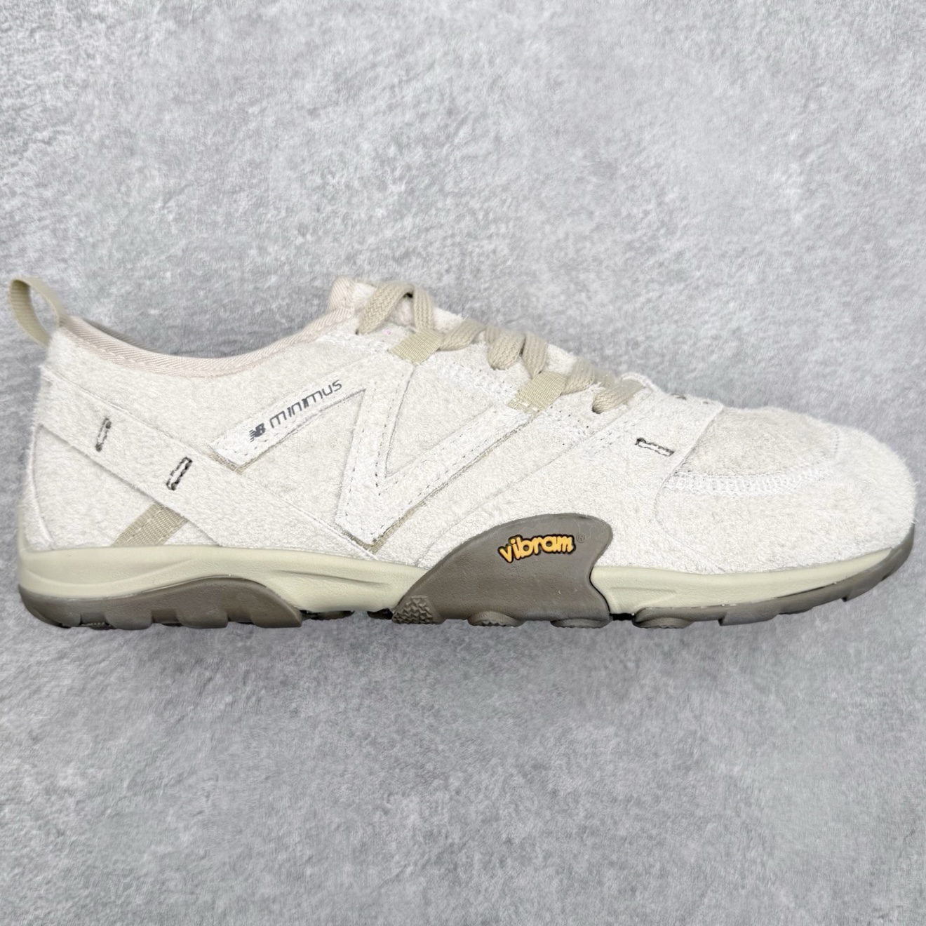 New Balance MT10 NB新百伦薄底赤足鞋减震防滑透气低帮休闲跑步鞋 尺码：36 37 37