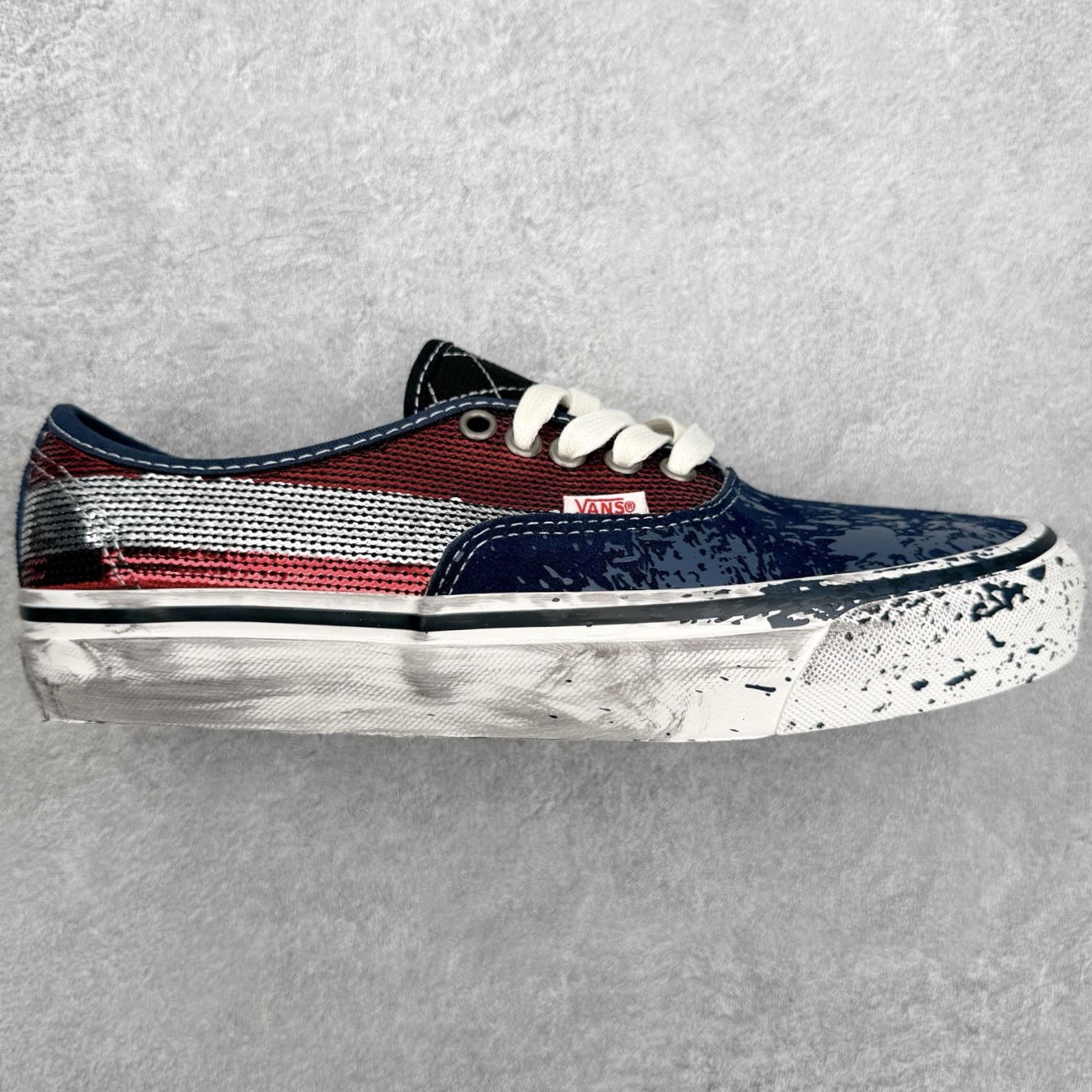 Vans Premium LX Authentic 44“Charms” 复古亮片做旧泼墨鞋身麂皮拼接渐