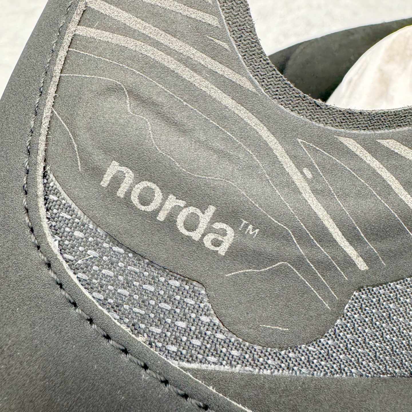 ＃SD纯原 NORDA 001 G+ 诺达轻便户外机能风运动舒适防滑耐磨低帮跑步鞋 鞋面主体后跟配色与包