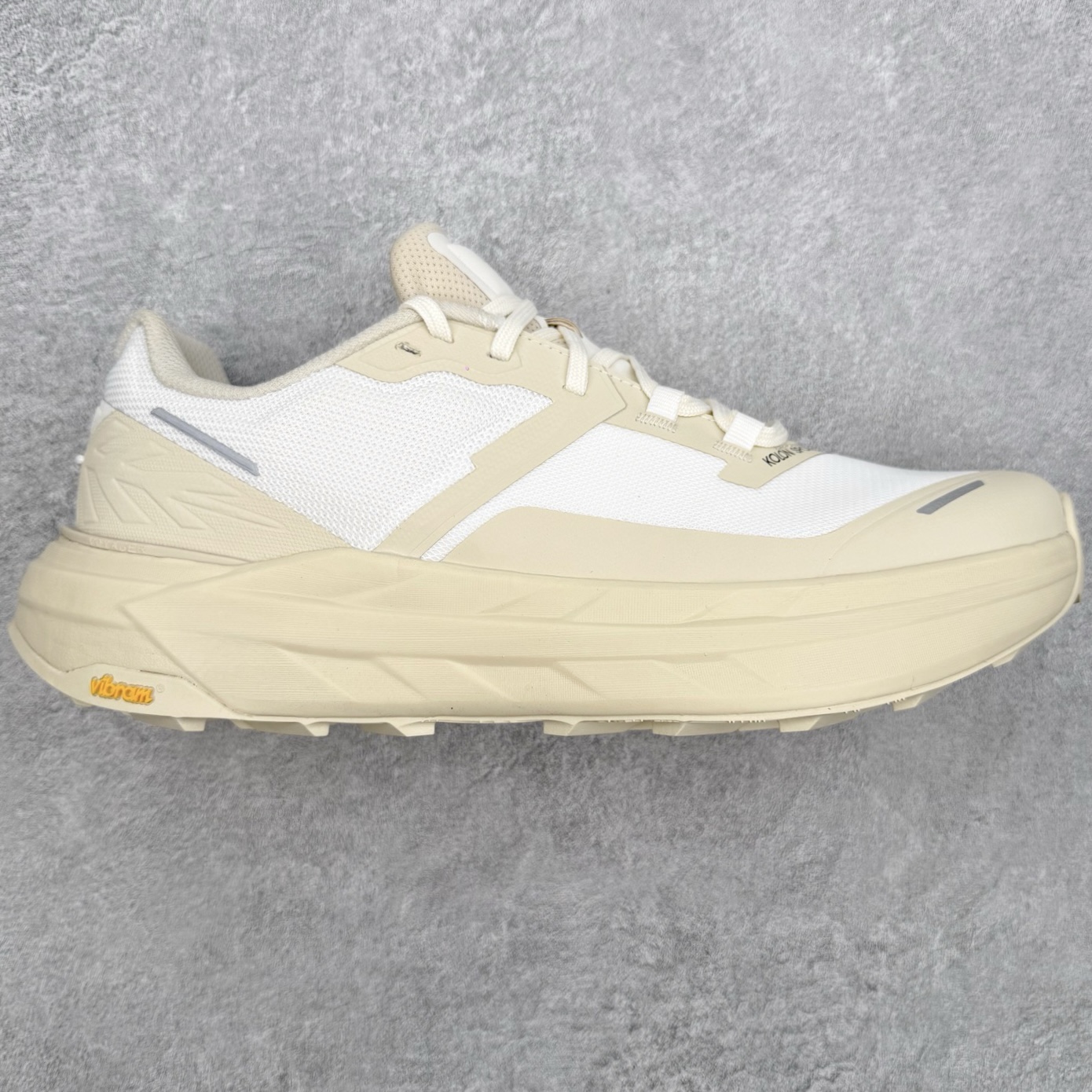 可隆KOLON SPORT 织物 VOYAGER 舒适系带 减震防滑抓地 低帮 徒步鞋 男女同款 男女同