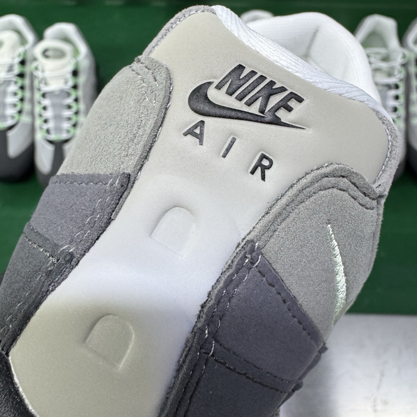 ＃SF外贸特供 NK Air Max 95 OG 舒适百搭耐磨低帮气垫休闲跑步鞋 男女同款 黑灰薄荷绿 