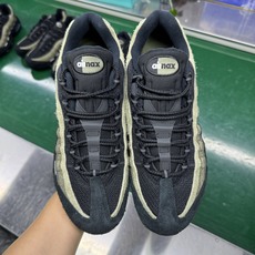 #SF外贸特供 UNDEFEATED x NK Air Max 95 SP纽约限定 联名黑绿 IB452 #SF外贸特供 UNDEFEATED x NK Air Max 95 SP纽约限定 联名黑绿 IB452