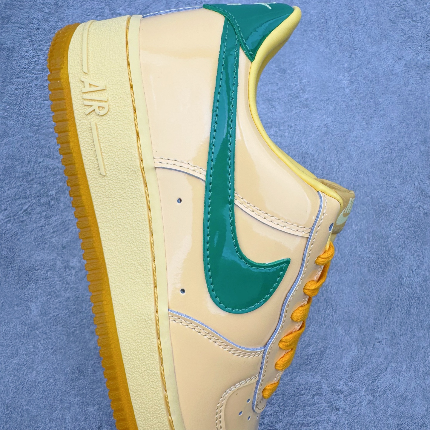 ＃SF外贸特供 NK AIR Force 1 Low 空军一号漆皮 黄玉 IO4489-700 独家全新