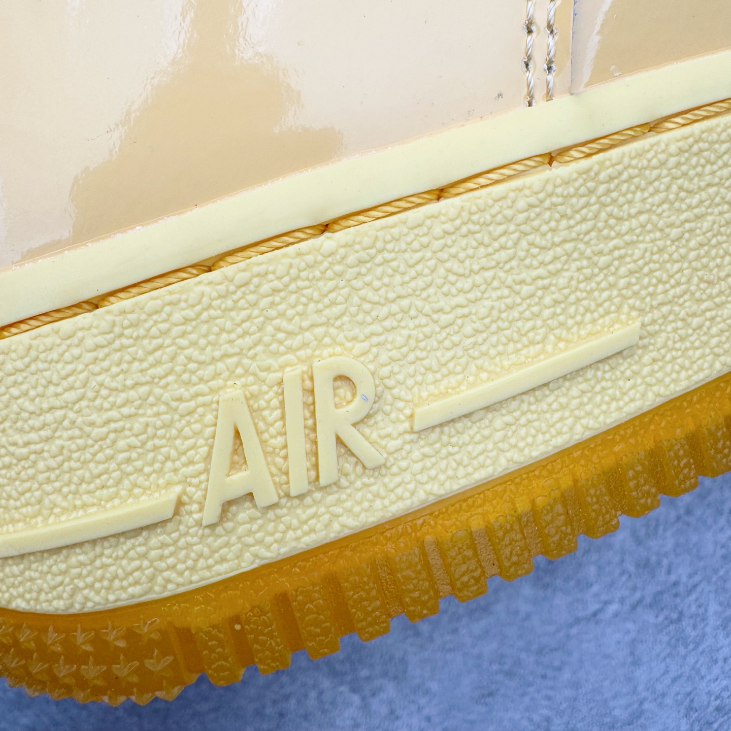 ＃SF外贸特供 NK AIR Force 1 Low 空军一号漆皮 黄玉 IO4489-700 独家全新