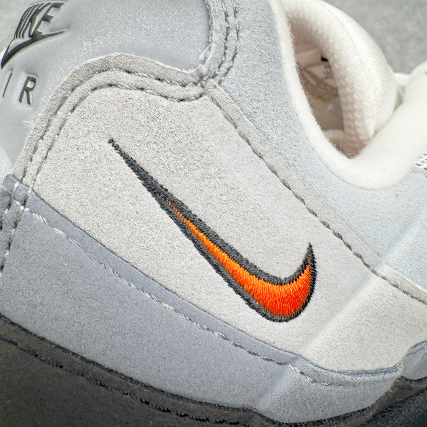 #SF外贸特供 NK Air Max 95 OG 舒适百搭耐磨低帮气垫休闲跑步鞋 男女同款 灰黑橙 HM #SF外贸特供 NK Air Max 95 OG 舒适百搭耐磨低帮气垫休闲跑步鞋 男女同款 灰黑橙 HM