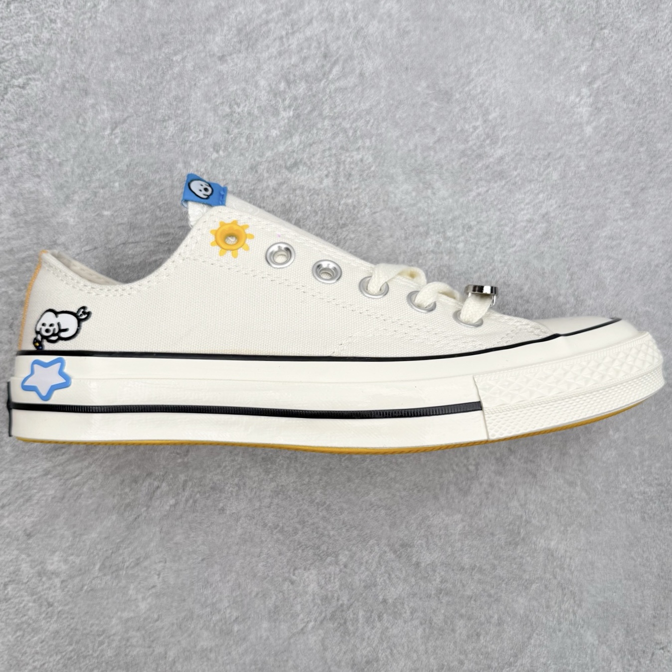 CONVERSE × MATSUI匡威松井犬艺术家合作款年度童趣联名 多巴胺撞色帆布鞋两款均以经典70s
