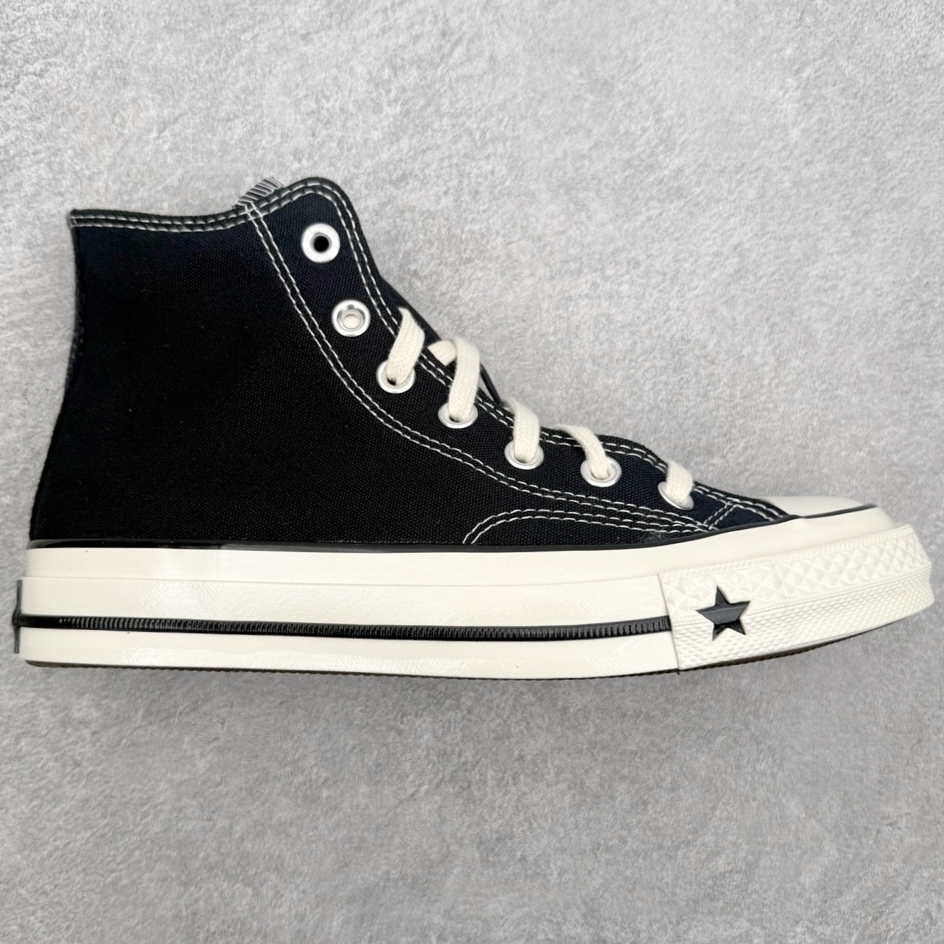 CONVERSE × MATSUI匡威松井犬艺术家合作款年度童趣联名 多巴胺撞色帆布鞋两款均以经典70s