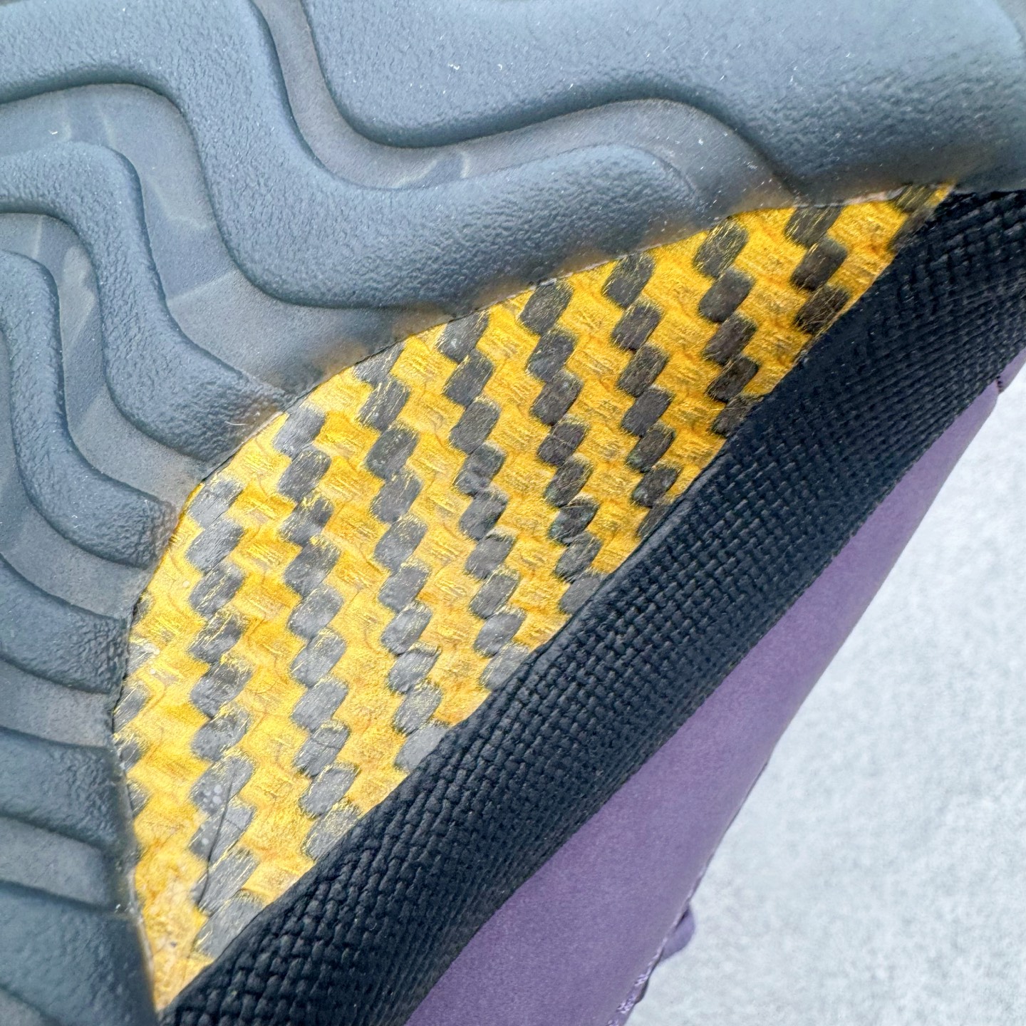 Air Jordan AJ11 Retro High 拉斯维加斯紫色 IO8961-553 外贸特供批次