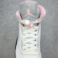 Air Jordan AJ5 OG 35周年 3M反光白粉黑 HQ7978-102 圈内顶级系列 恪守真 Air Jordan AJ5 OG 35周年 3M反光白粉黑 HQ7978-102 圈内顶级系列 恪守真