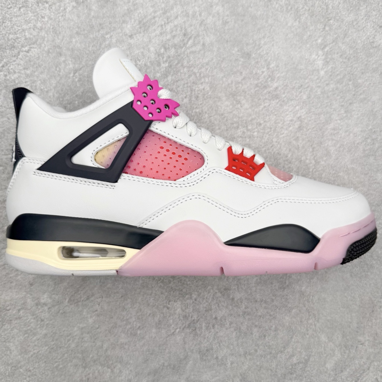 Air Jordan AJ4 “Comic”漫画白粉 货号：IO2362-100 第一梯队最新批次 细节