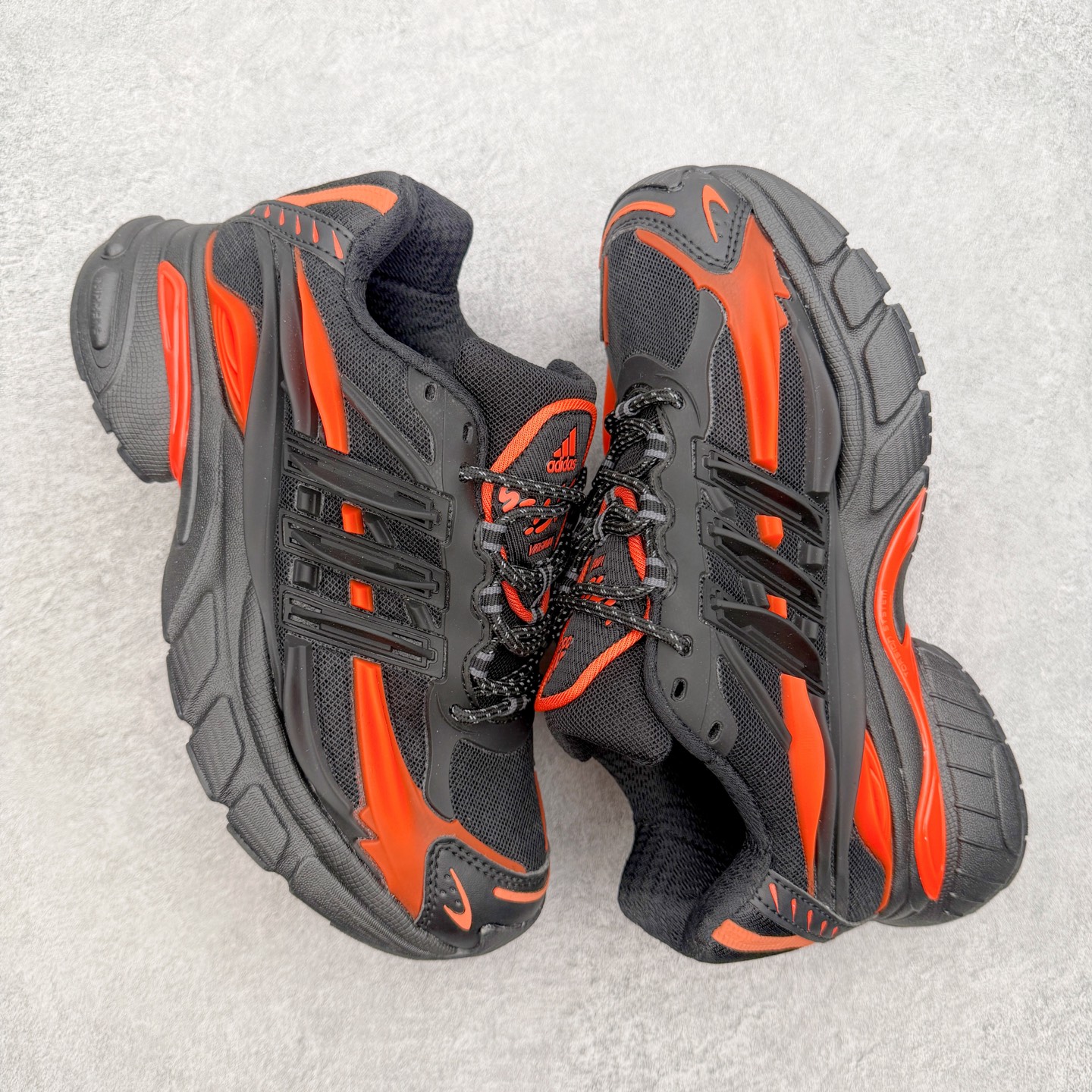 Pharrell x adidas Adistar Jellyfish 低帮水母复古风老爹鞋 Adist