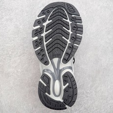 Pharrell x adidas Adistar Jellyfish 低帮水母复古风老爹鞋 Adist Pharrell x adidas Adistar Jellyfish 低帮水母复古风老爹鞋 Adist