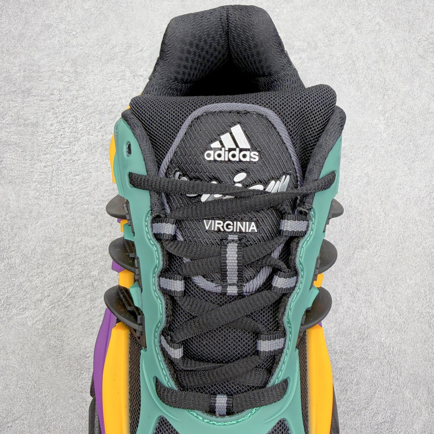 Pharrell x adidas Adistar Jellyfish 低帮水母复古风老爹鞋 Adist