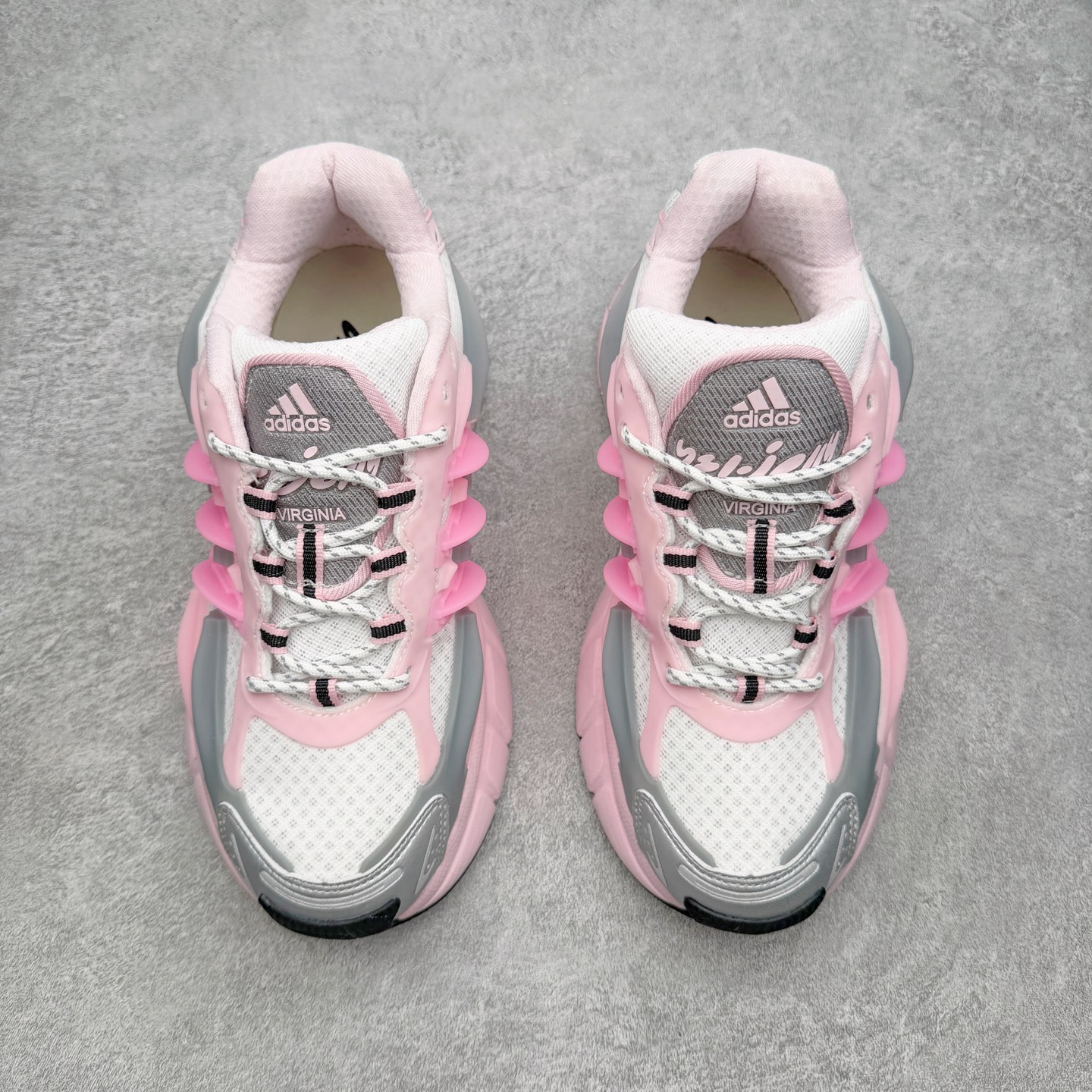 Pharrell x adidas Adistar Jellyfish 低帮水母复古风老爹鞋 Adist