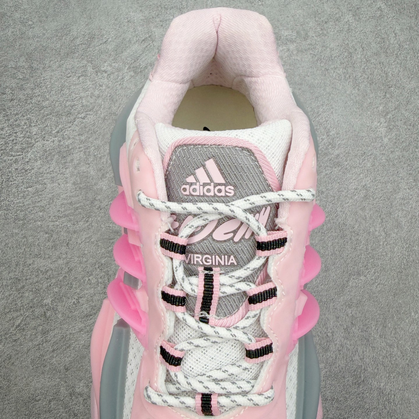 Pharrell x adidas Adistar Jellyfish 低帮水母复古风老爹鞋 Adist