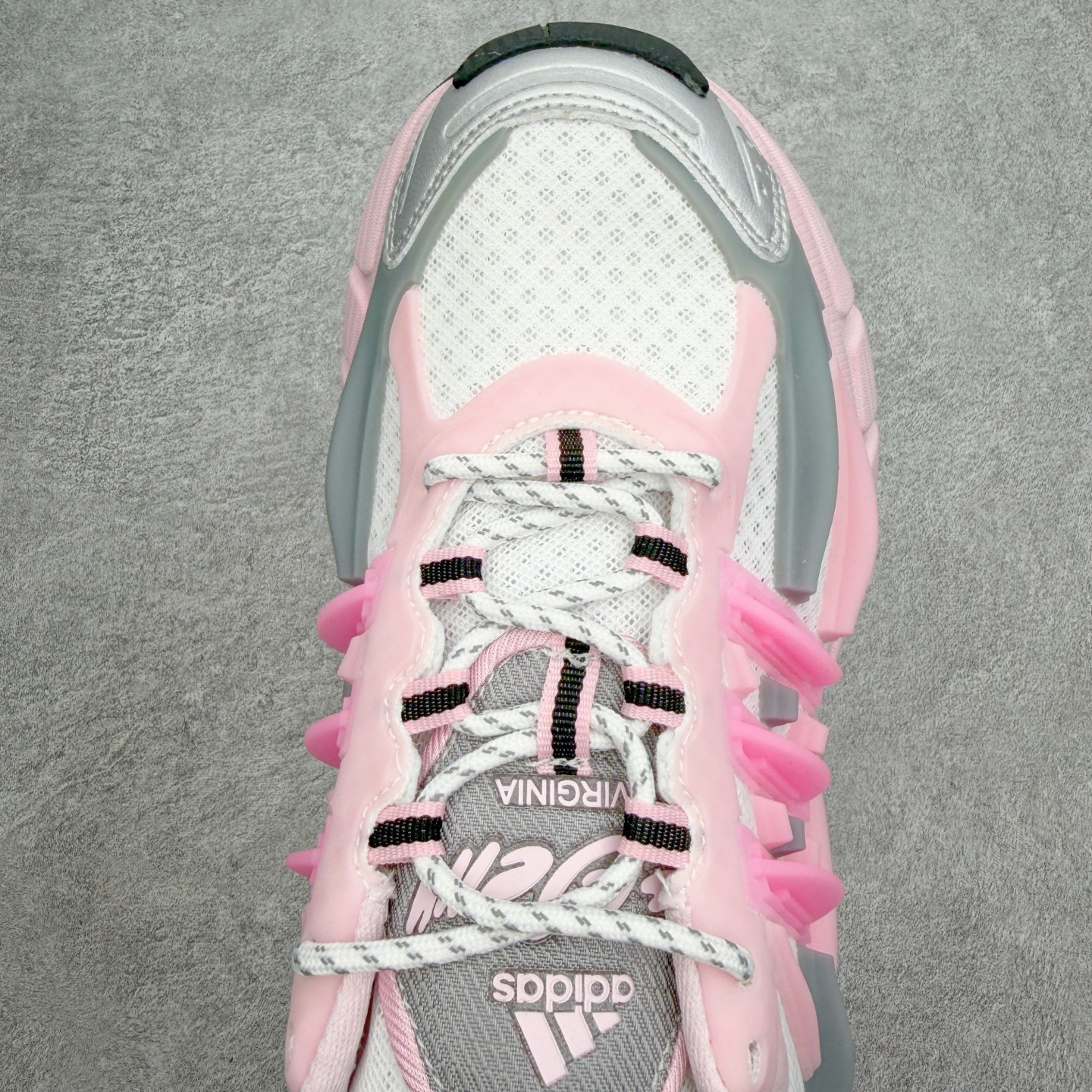 Pharrell x adidas Adistar Jellyfish 低帮水母复古风老爹鞋 Adist