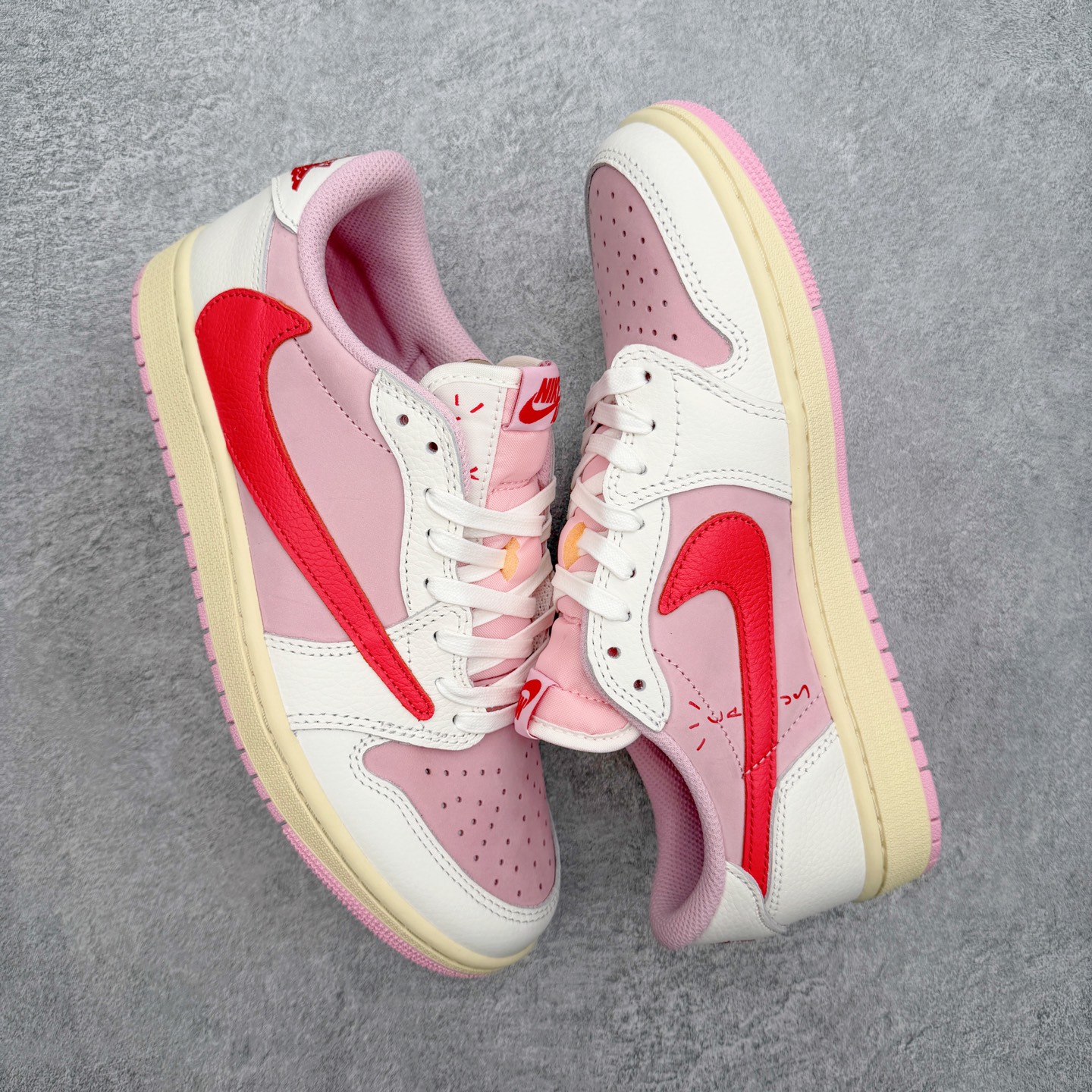 Travis Scott x Air Jordan AJ1 Low OG SPTS联名倒钩低帮 粉红 I
