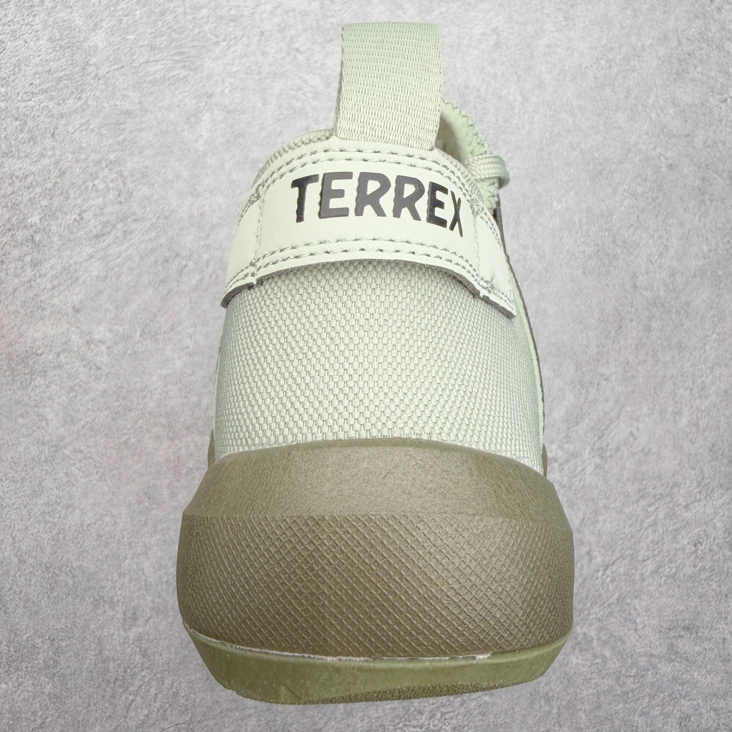 AD TERREX DAROGA 清风25户外溯溪涉水鞋产品概述📌该款是阿迪达斯TERREX户外线的清风