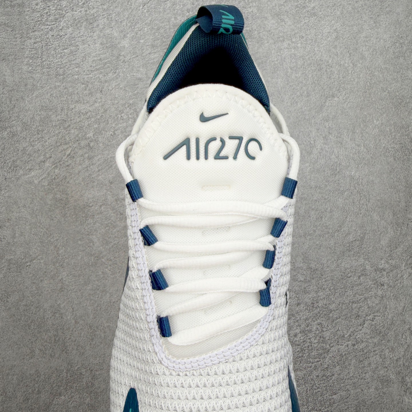 ＃福利特价‼️NK React Air Max 270 混合科技后掌半气垫慢跑鞋 设计灵感源自两款搭载大
