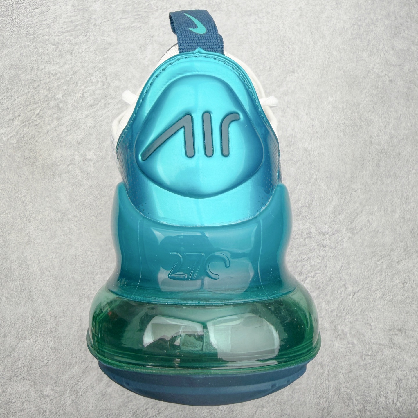 ＃福利特价‼️NK React Air Max 270 混合科技后掌半气垫慢跑鞋 设计灵感源自两款搭载大