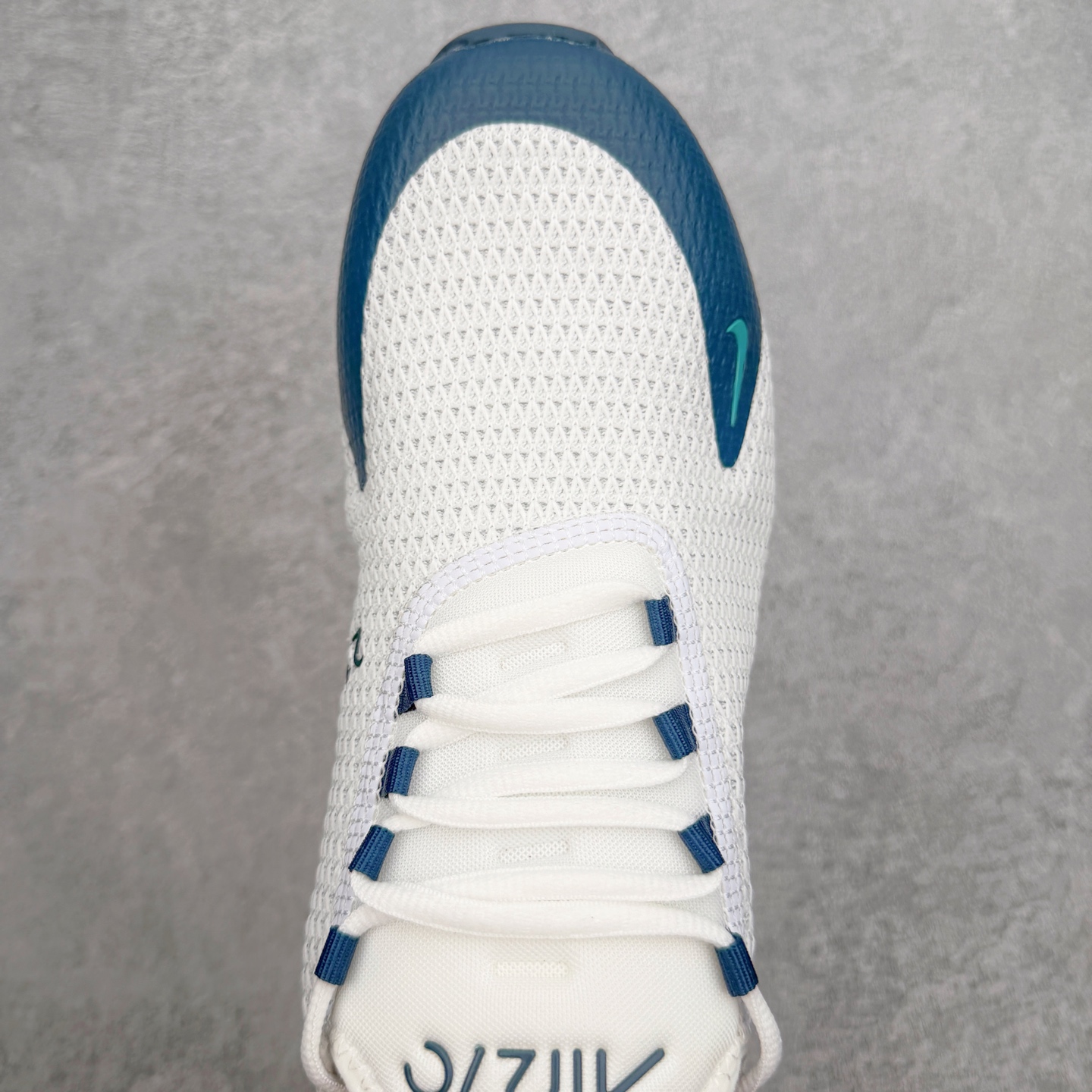 ＃福利特价‼️NK React Air Max 270 混合科技后掌半气垫慢跑鞋 设计灵感源自两款搭载大