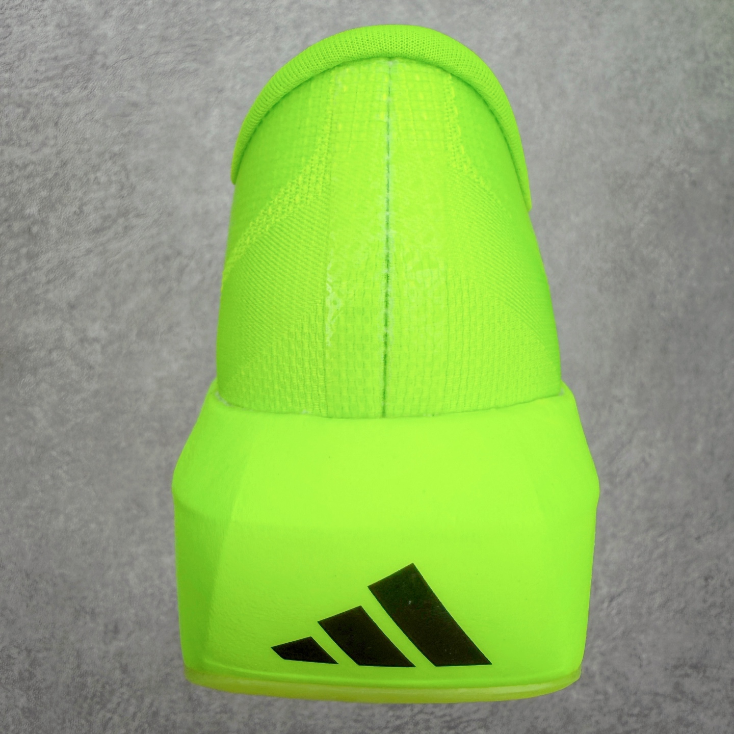 AD Adizero EVO SL 2马拉松竞速专业跑鞋 CELERMESH针织网面非常轻薄 纤维间的缝