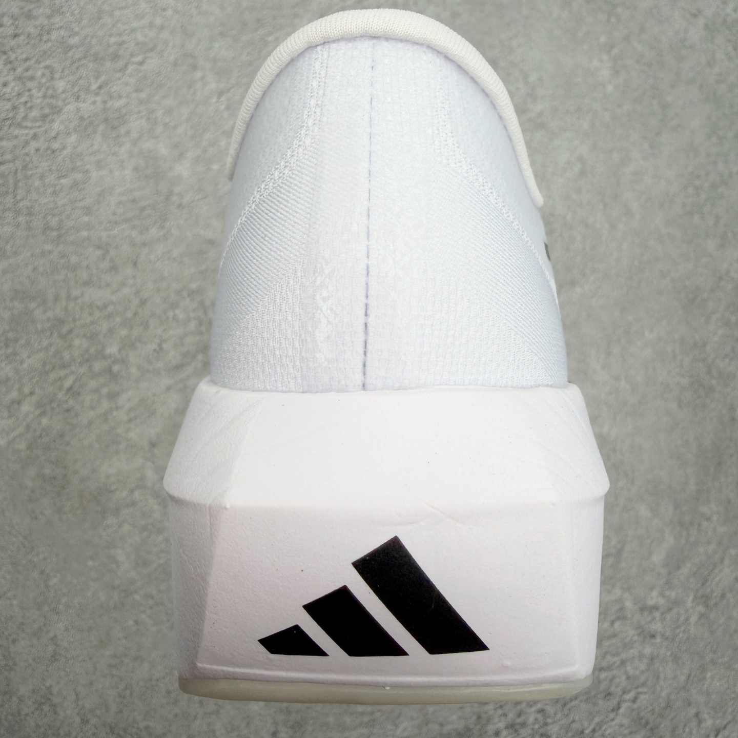AD Adizero EVO SL 2马拉松竞速专业跑鞋 CELERMESH针织网面非常轻薄 纤维间的缝