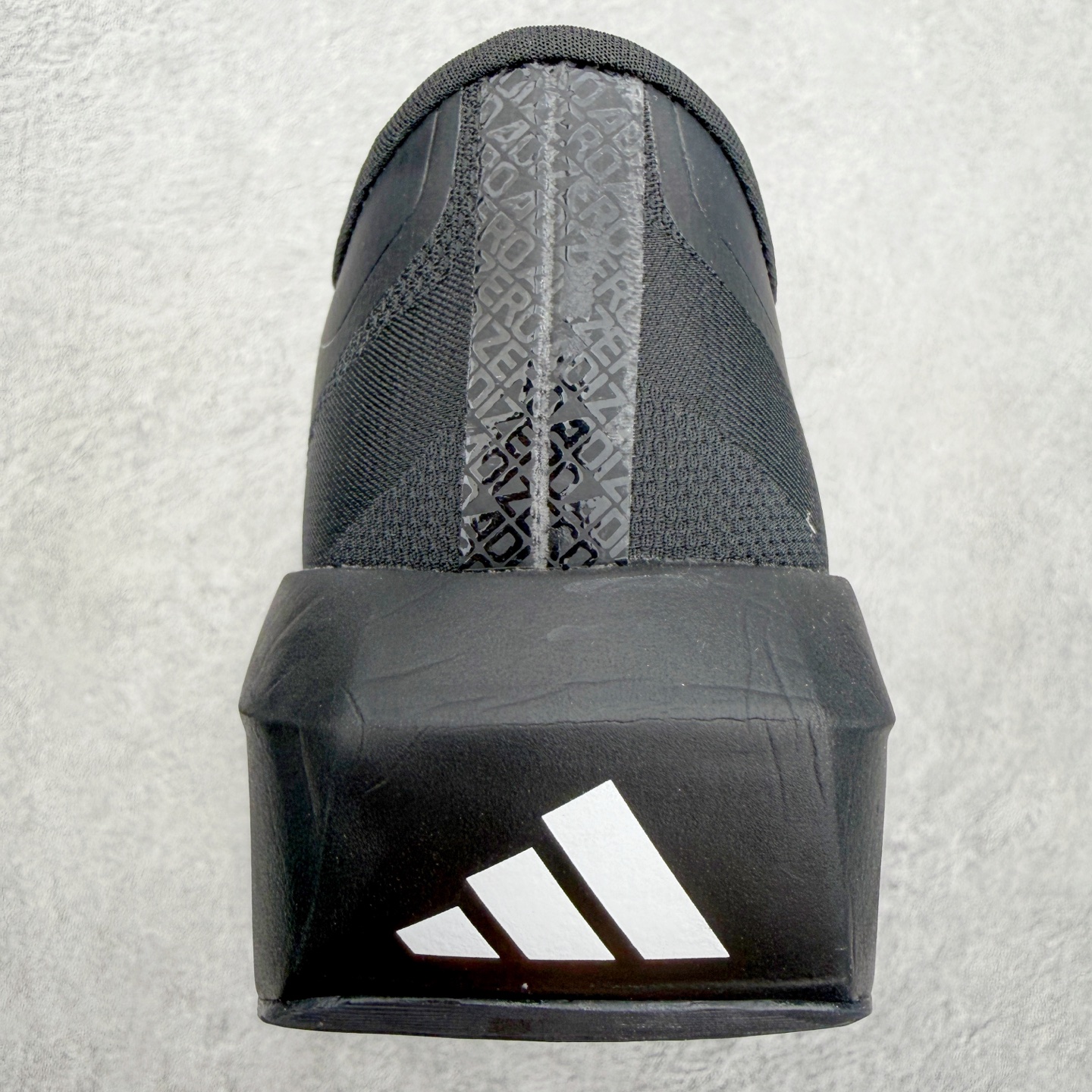 AD Adizero EVO SL 2马拉松竞速专业跑鞋 CELERMESH针织网面非常轻薄 纤维间的缝