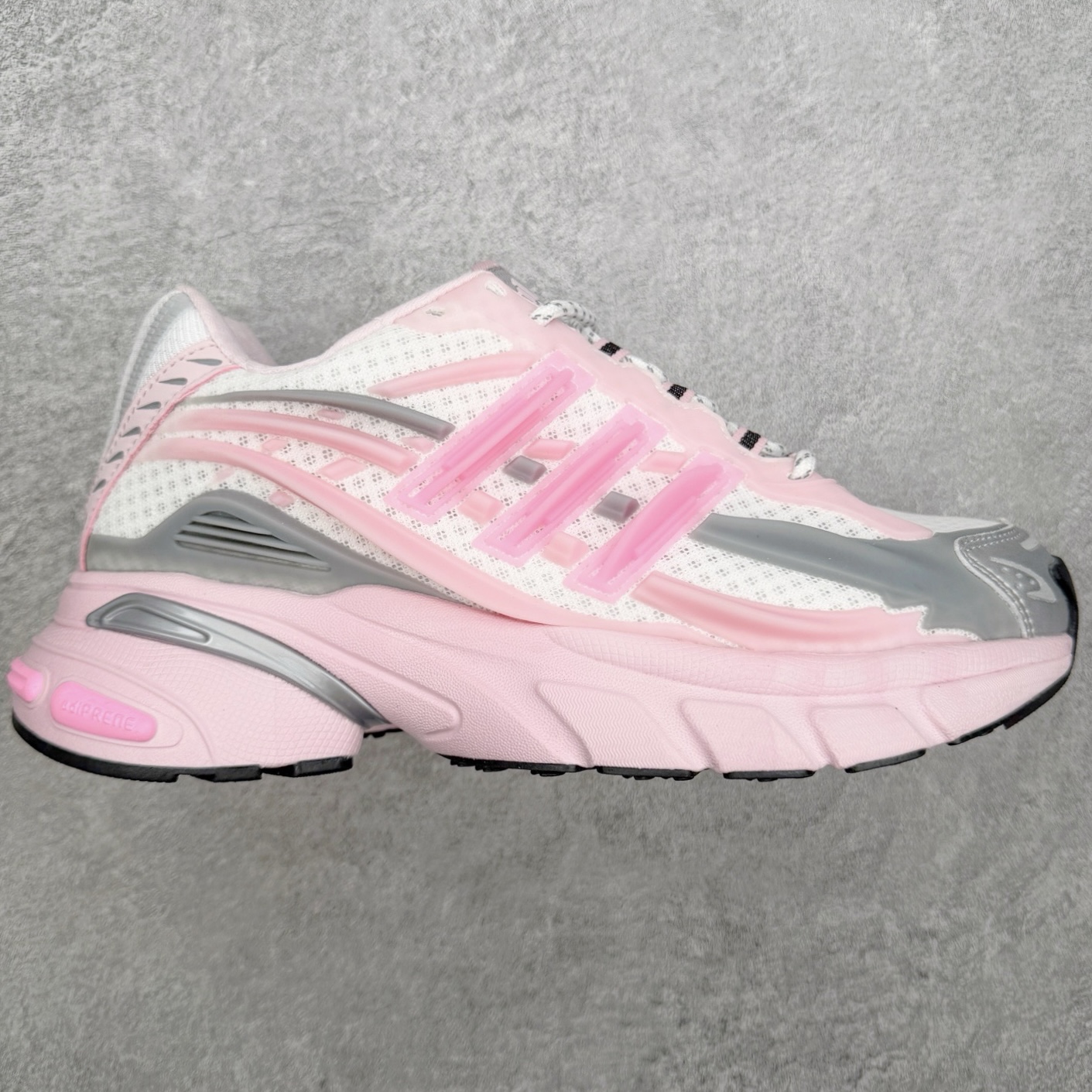 Pharrell x adidas Adistar Jellyfish 低帮水母复古风老爹鞋 Adist