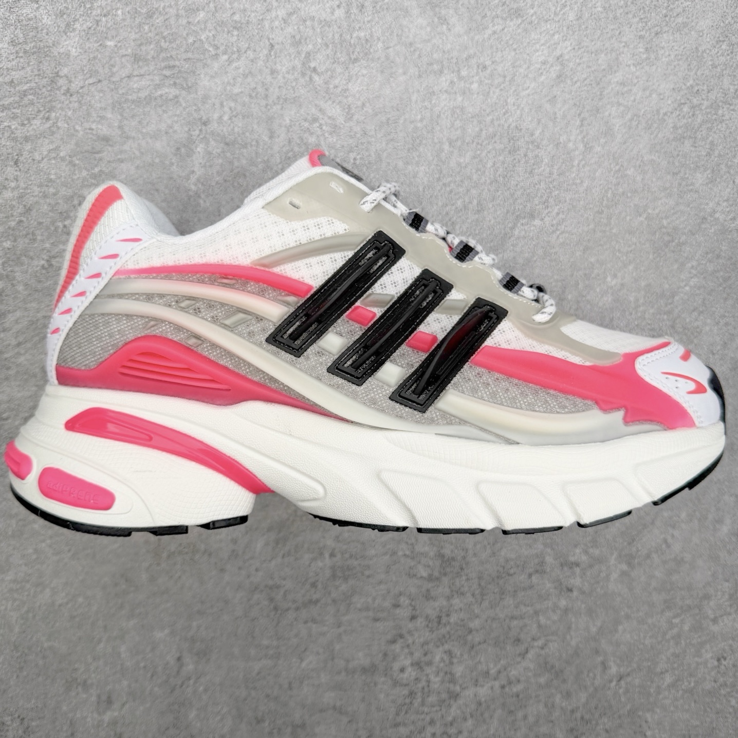 Pharrell x adidas Adistar Jellyfish 低帮水母复古风老爹鞋 Adist